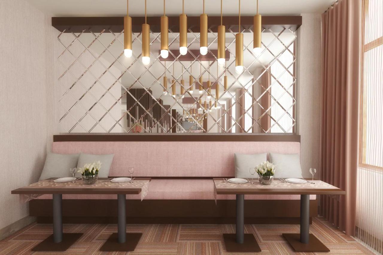 Ramada By Wyndham Van Extérieur photo